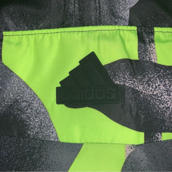 Adidas City Escape Q3 Windbreaker Multi Sport Jacket-Size L New - Picture 8 of 14